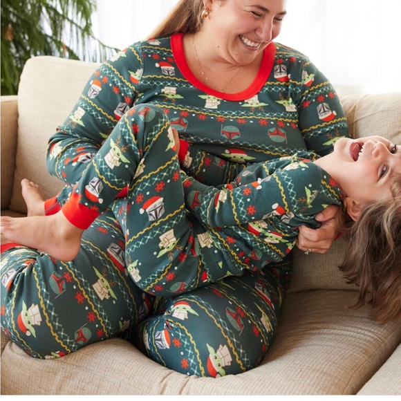 HANNA GROGU YODA MATCHING HOLIDAY CHRISTMAS PAJAMAS